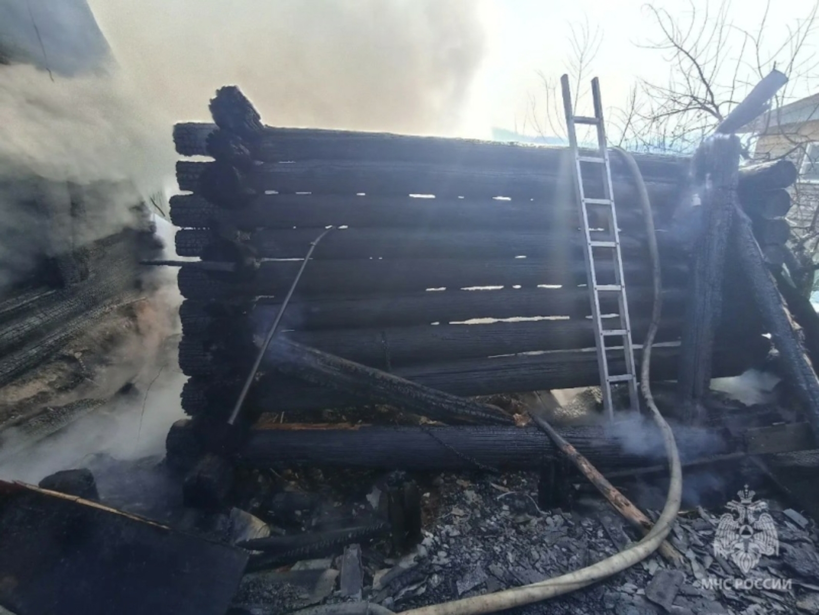 В Башкирии при пожаре погибли женщина и мужчина