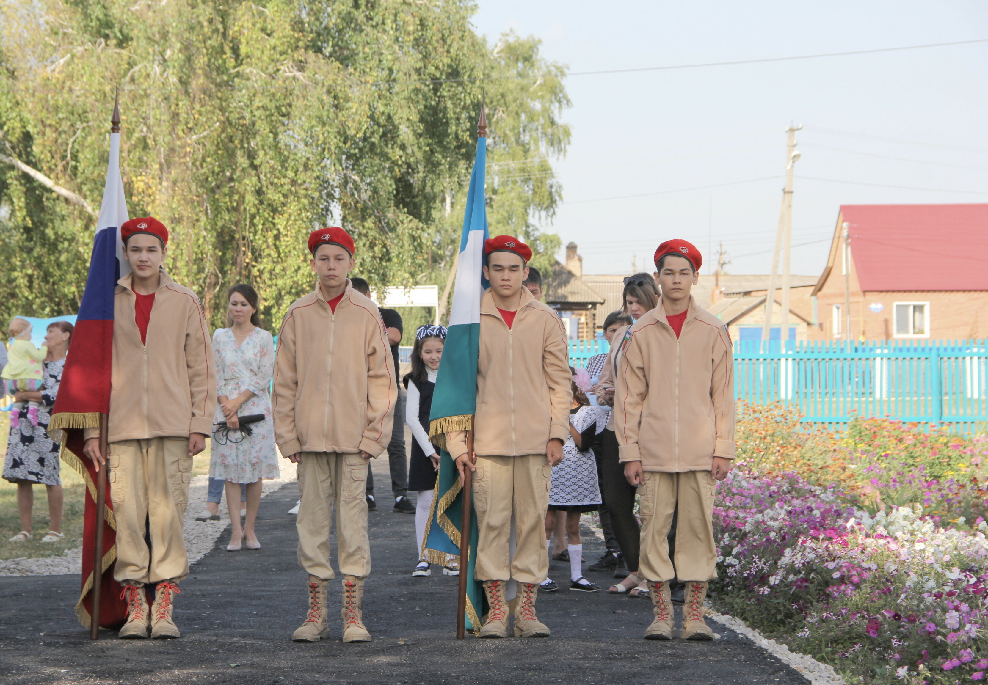 В День знаний в Кугарчинском  районе открыли мемориальную доску