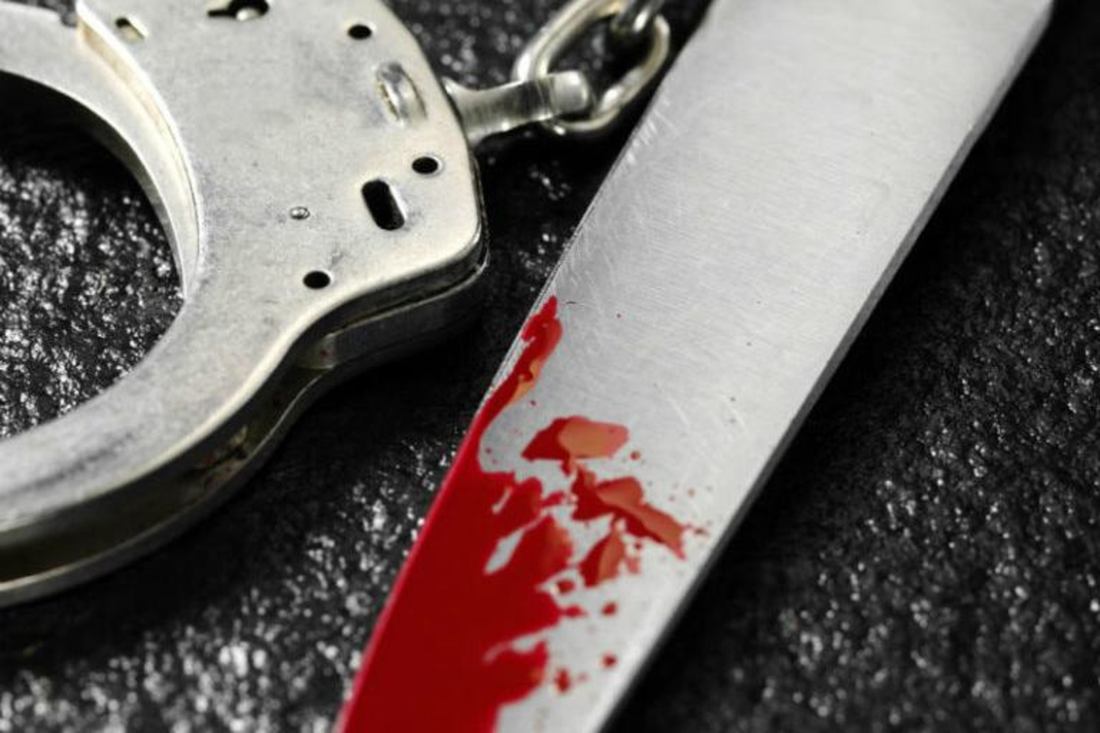 В Башкирии жена и сожительница порезали ножом своих мужчин