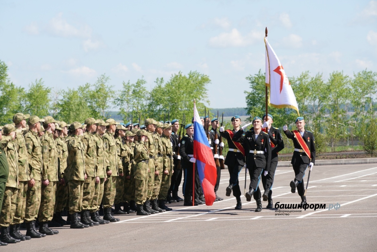 Радий Хабиров принял участие в открытии центра военно-патриотического воспитания «Авангард»