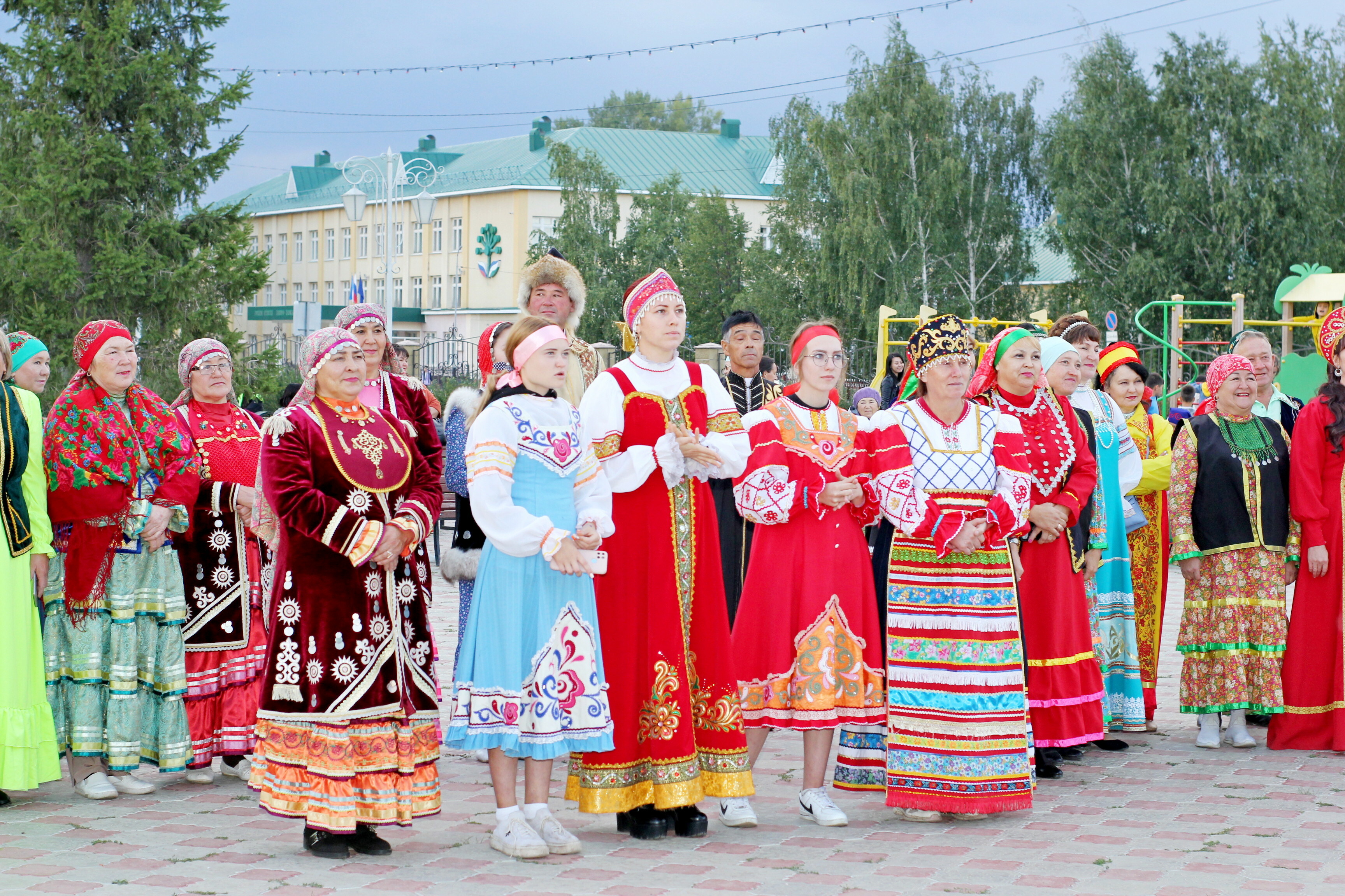 В Кугарчинском районе отметили День национального костюма