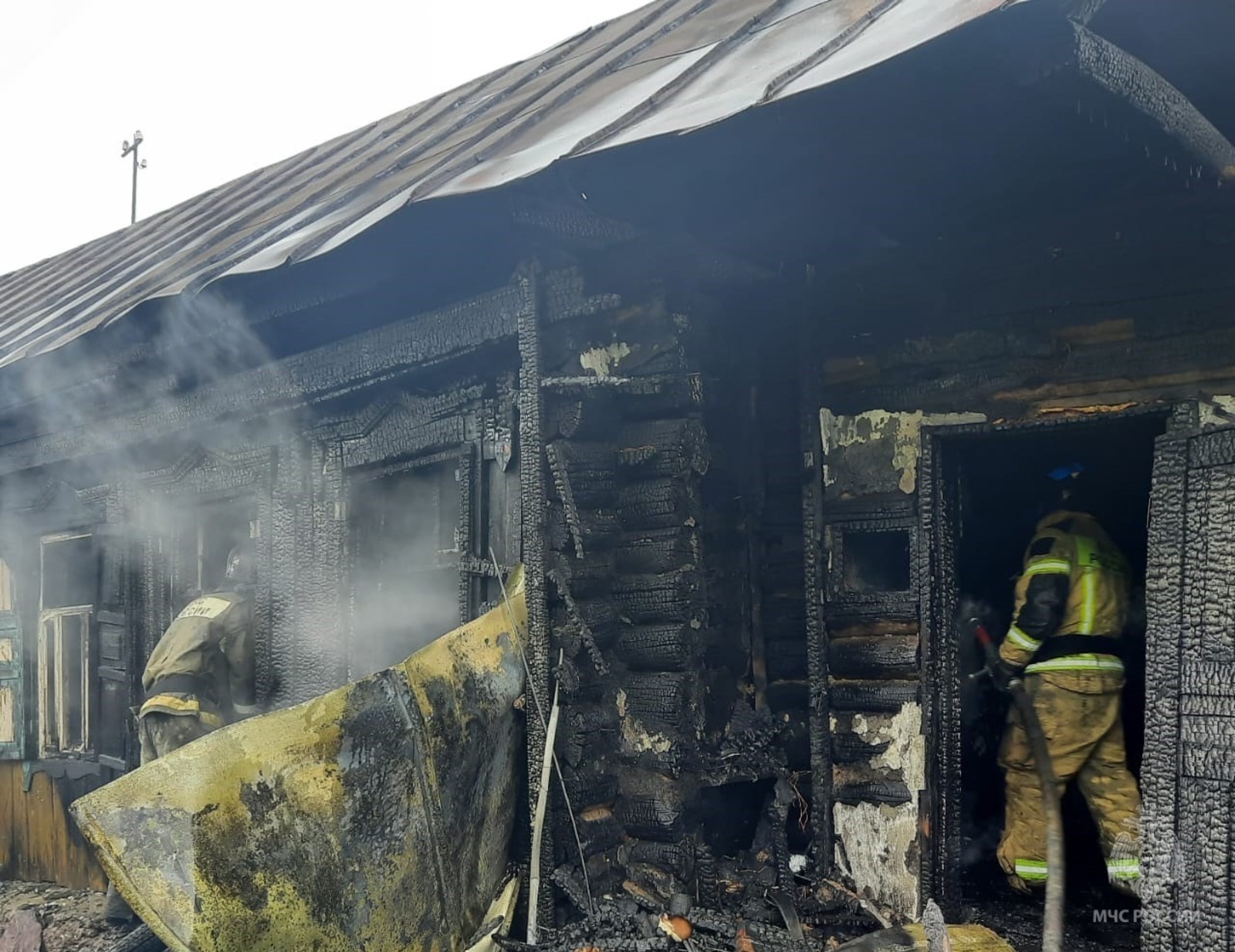 Два жителя Башкирии  сгорели в частном доме