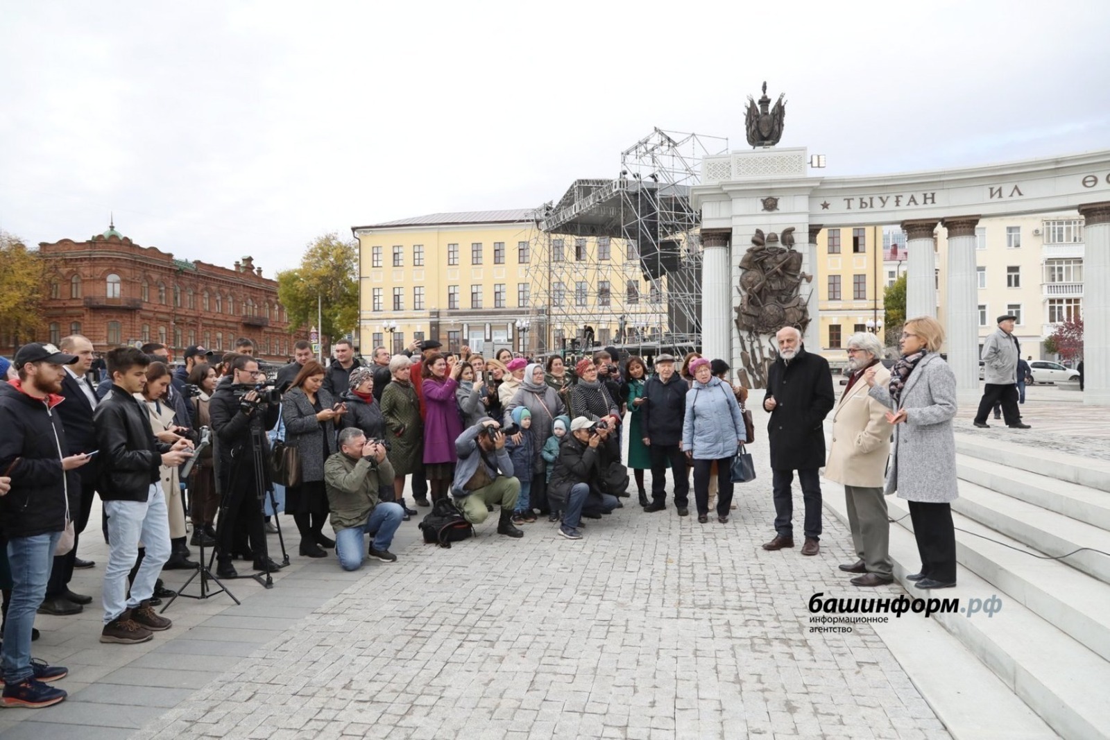 Известный художник России назвал памятник Шаймуратову самым значимым в стране за последнее время
