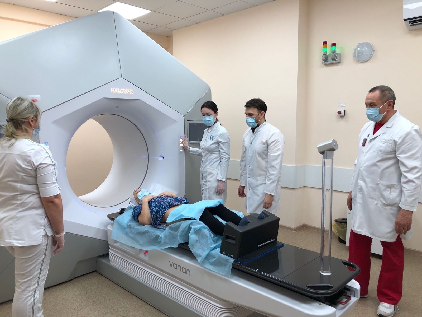 В Бaшкирии в лечении онкобольных начали использовать новое современное медоборудование