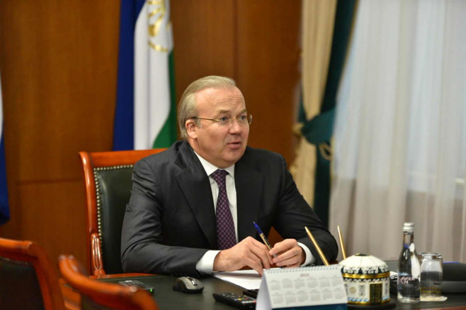 Андрей Назаров провел совещание с руководителями высших и средних профессиональных образовательных учреждений республики