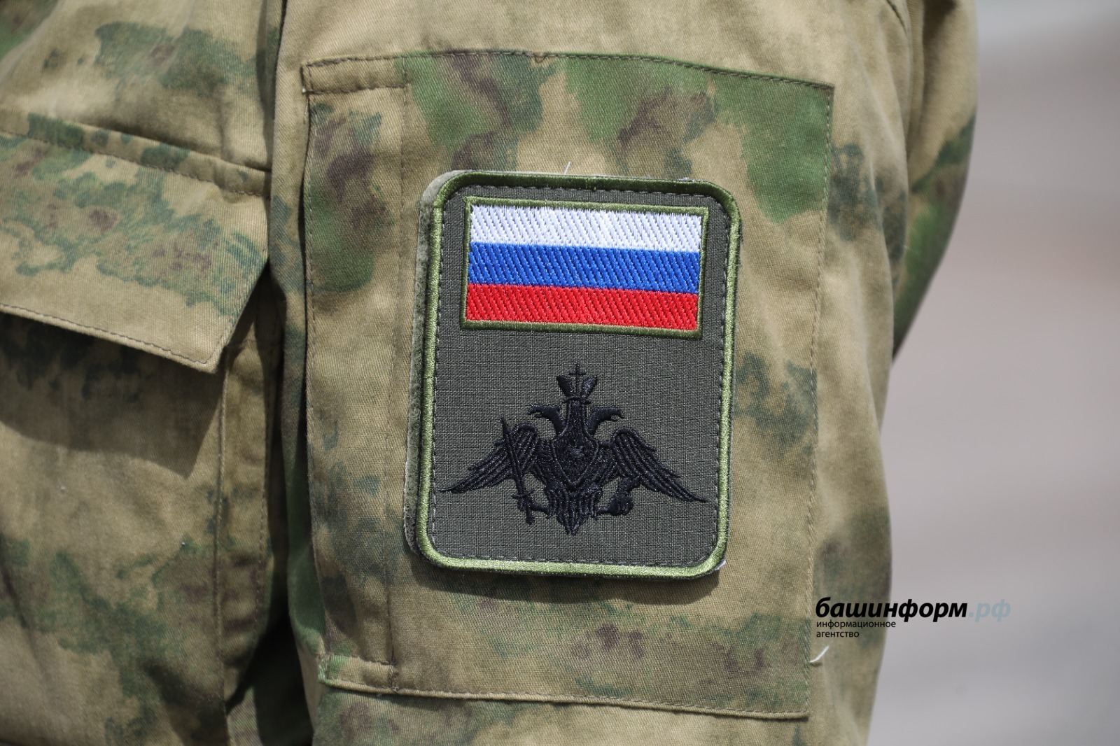 Путин ввел  военное положение в четырех регионах России