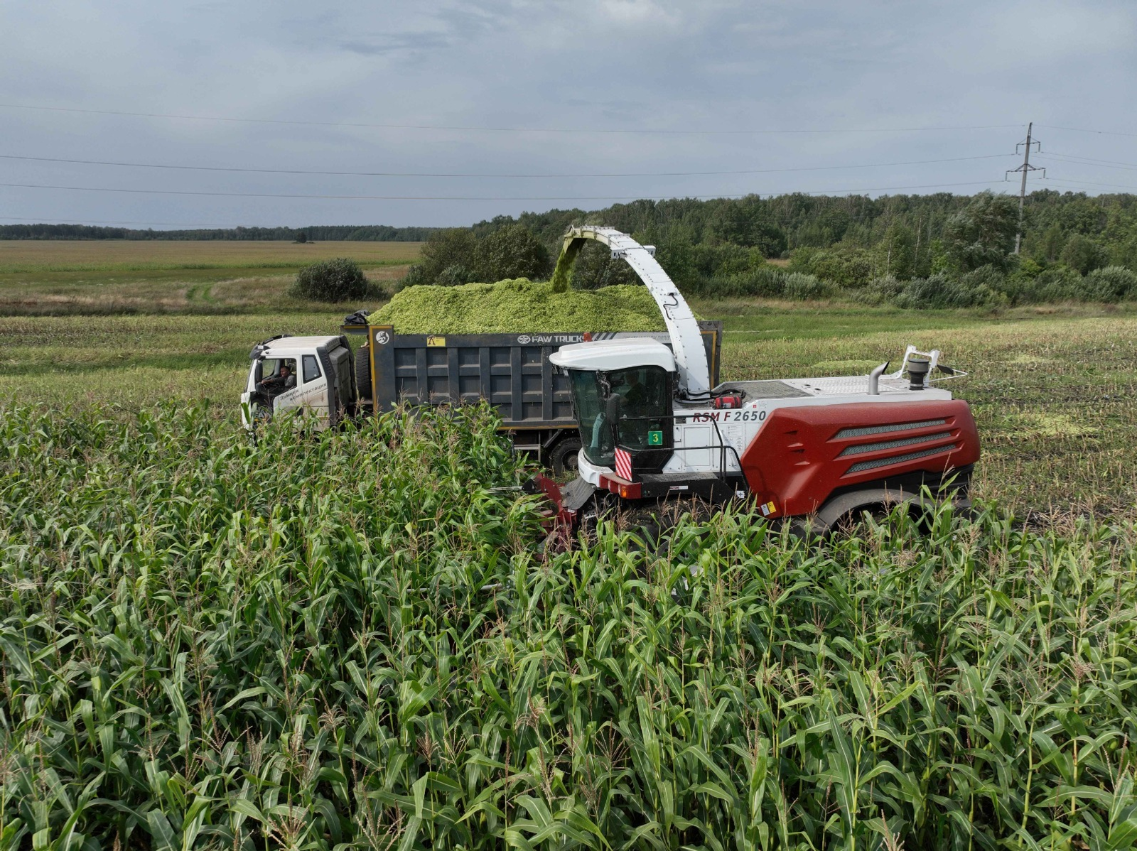 Аграрии Башкирии закупили еще 1335 единиц сельхозтехники на 8,1 млрд рублей