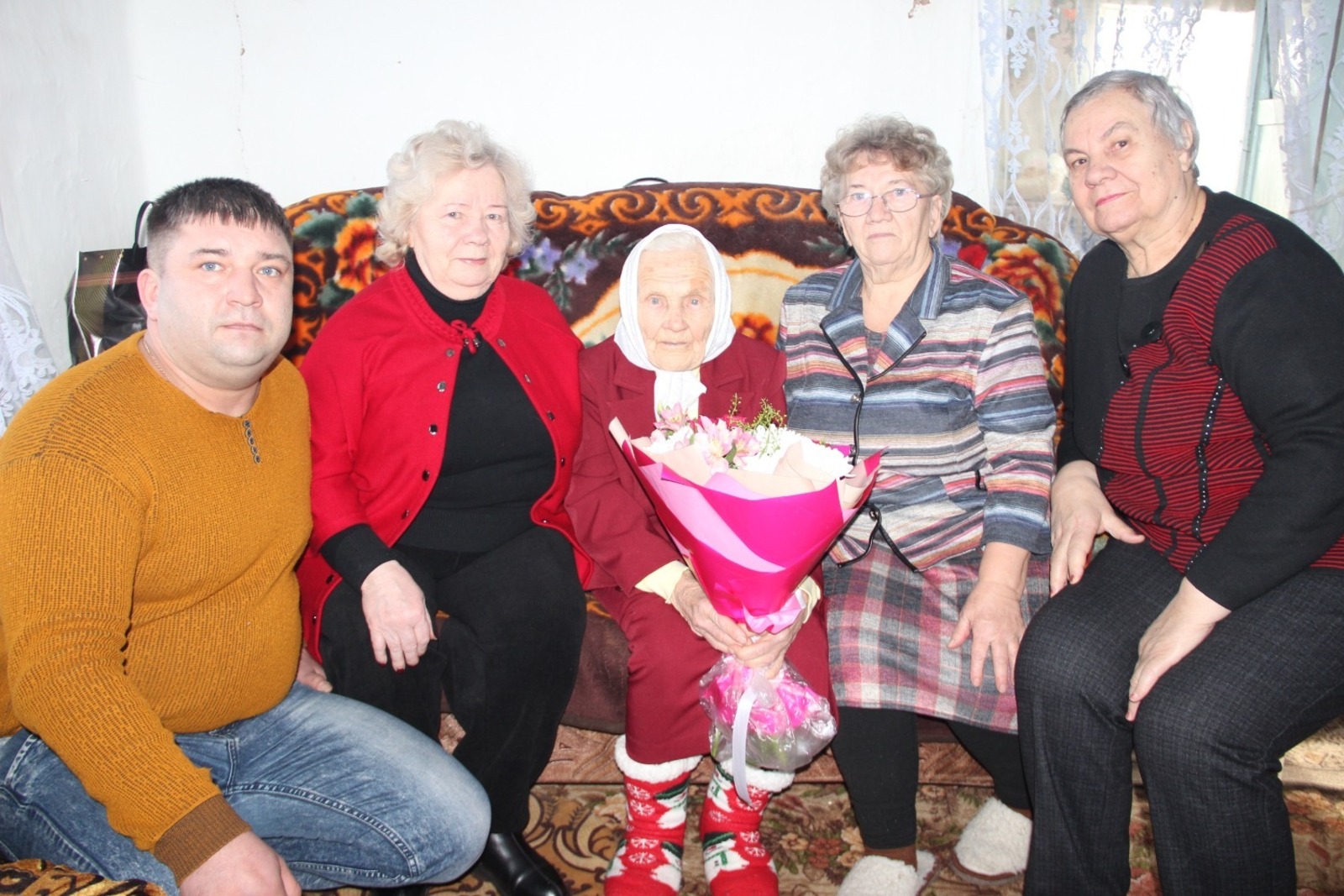 100-летняя юбиляр из Башкирии получила поздравления от Президента страны