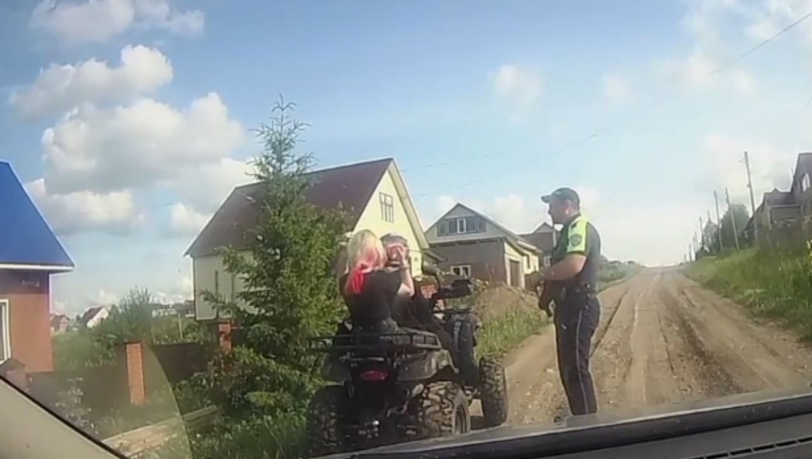 В Башкирии  сотрудники ГАИ Башкирии задержали девочку на квадроцикле