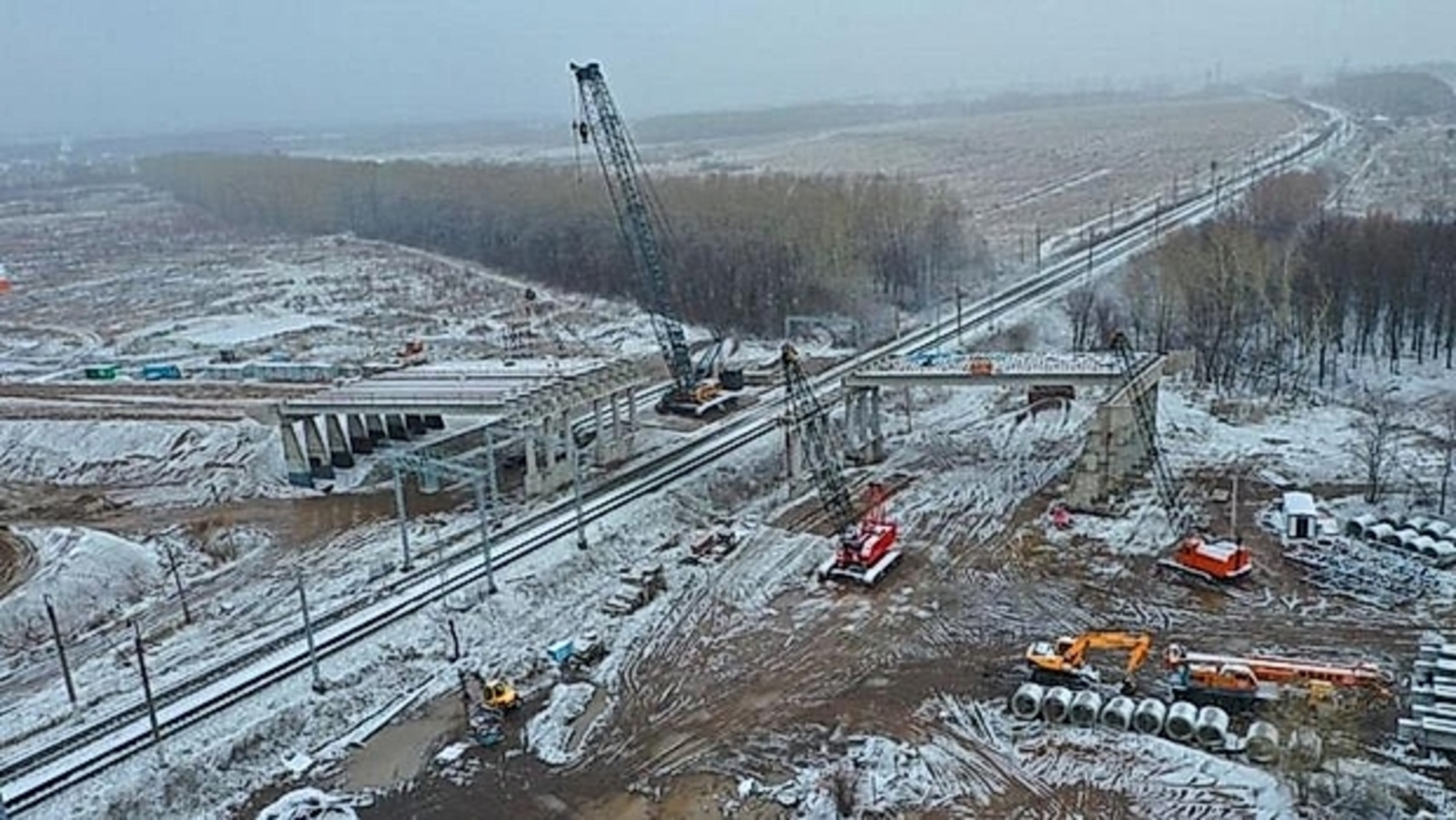 Путепровод через железную дорогу возле Зинино запустят к августу 2023 года