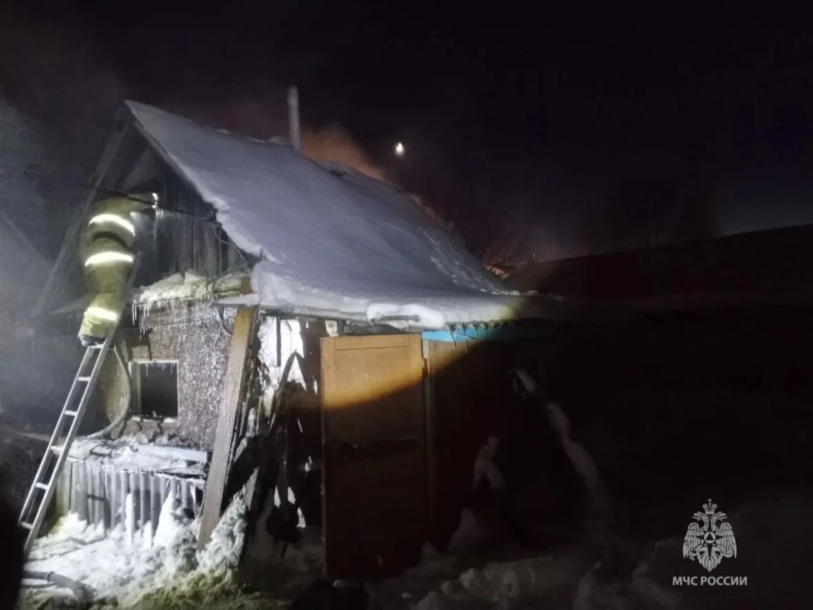 В деревенской бане в Башкирии нашли тело человека