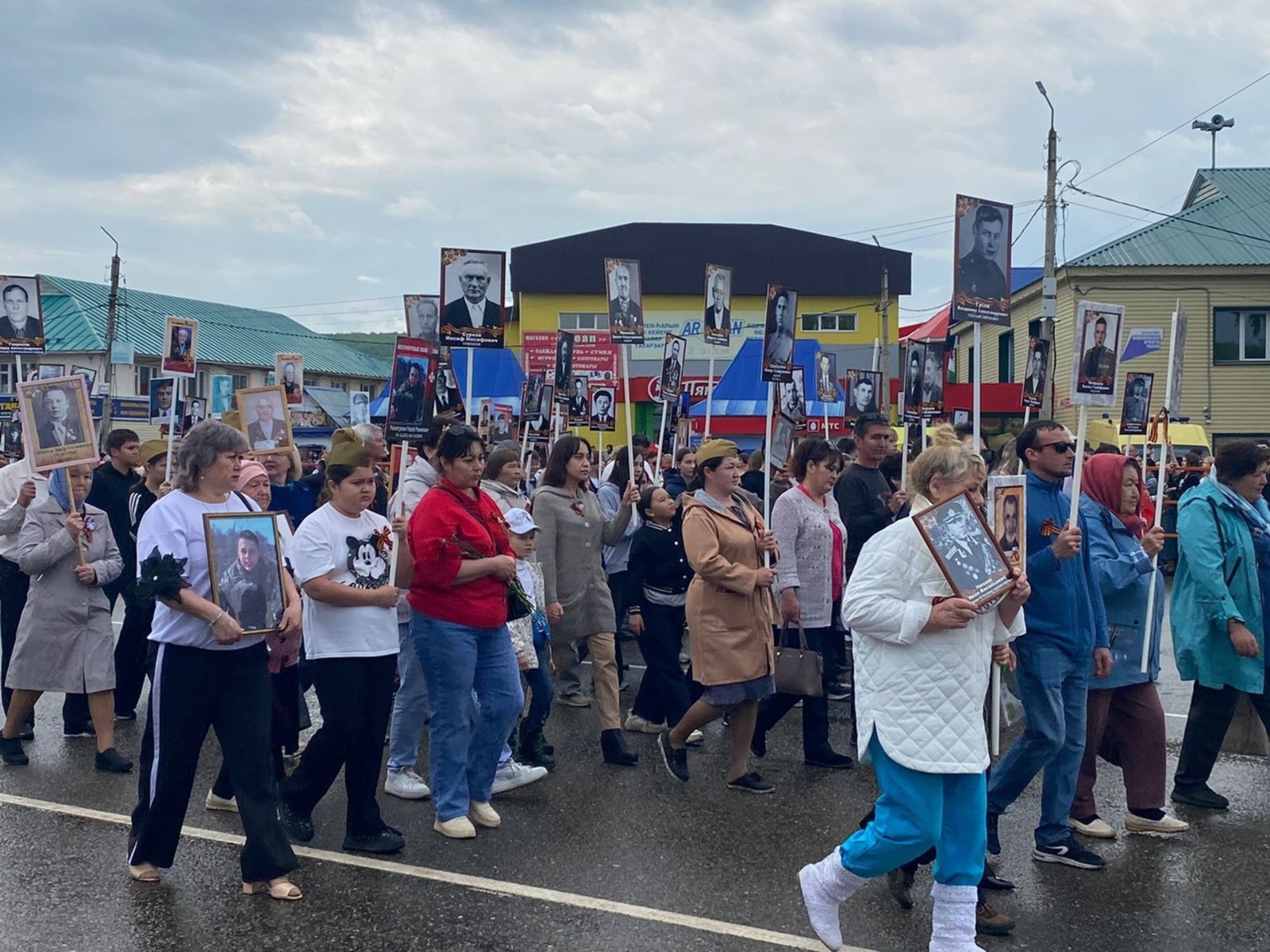 В Башкирии более полумиллиона жителей приняли участие в «Бессмертном полку»