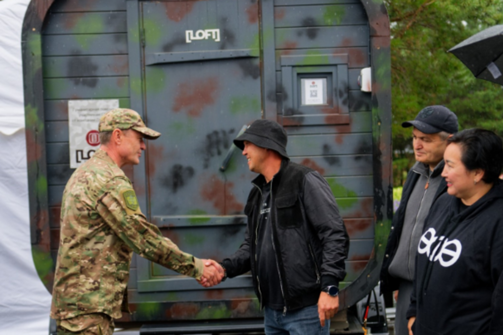 «На рахате» в Уфе участникам СВО передали походную баню