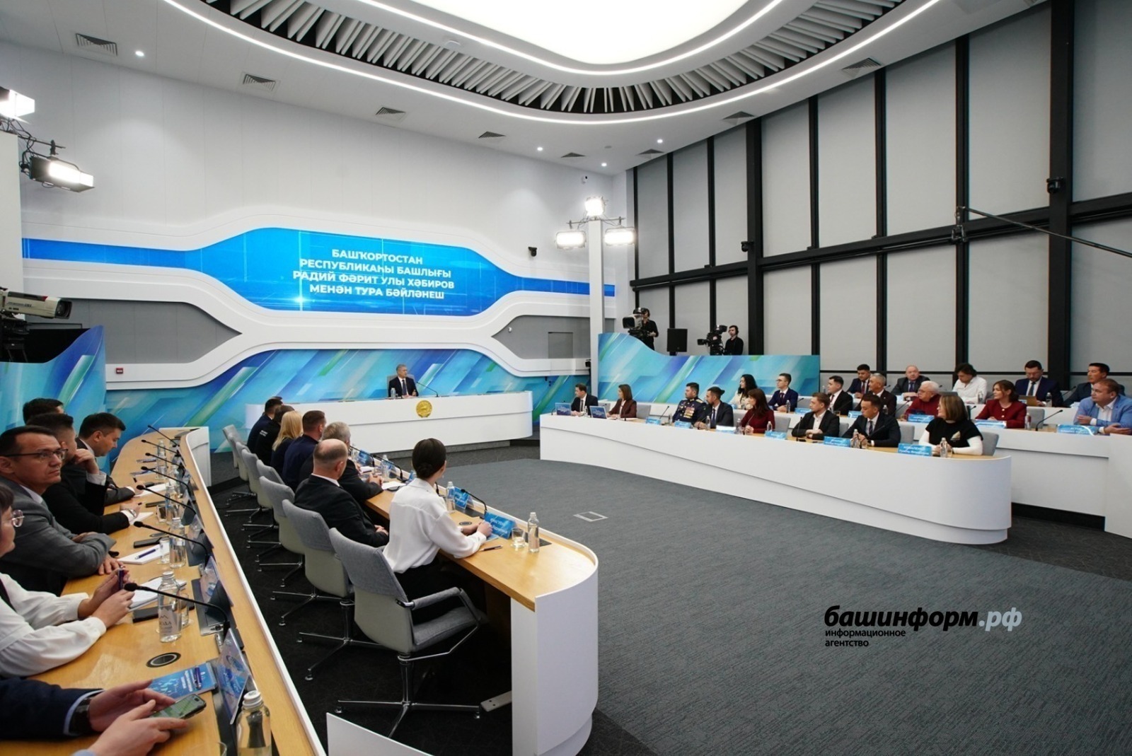 Политологи оценили итоги «Прямой линии» с Главой Башкирии