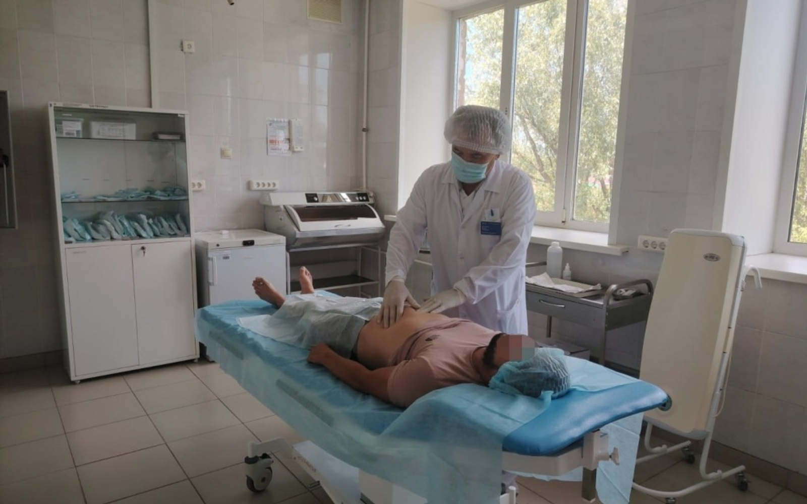 Еще одна сельская больница Башкирии получила современный операционный стол