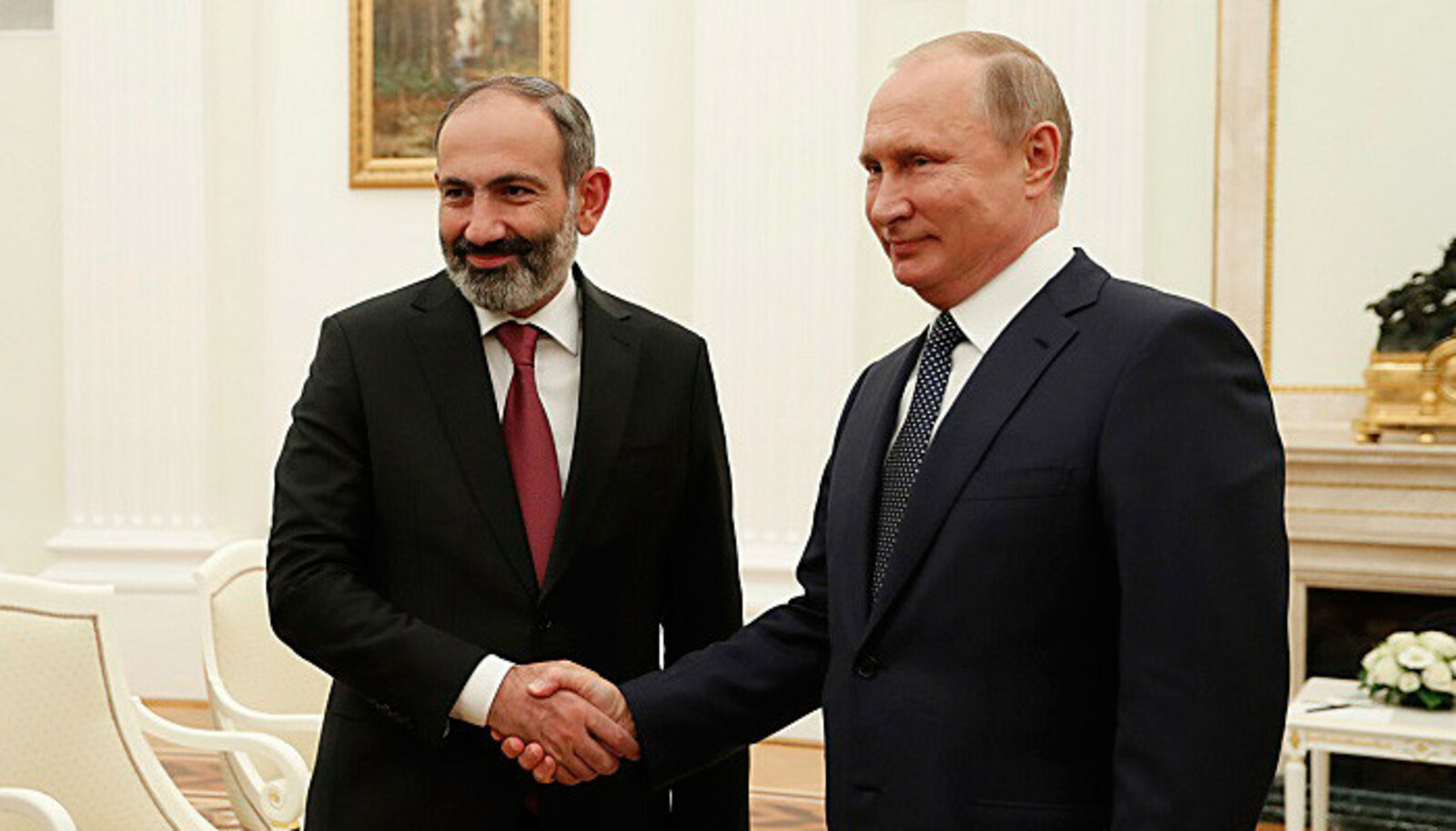 Путин проведет встречу с премьером Армении Николом Пашиняном