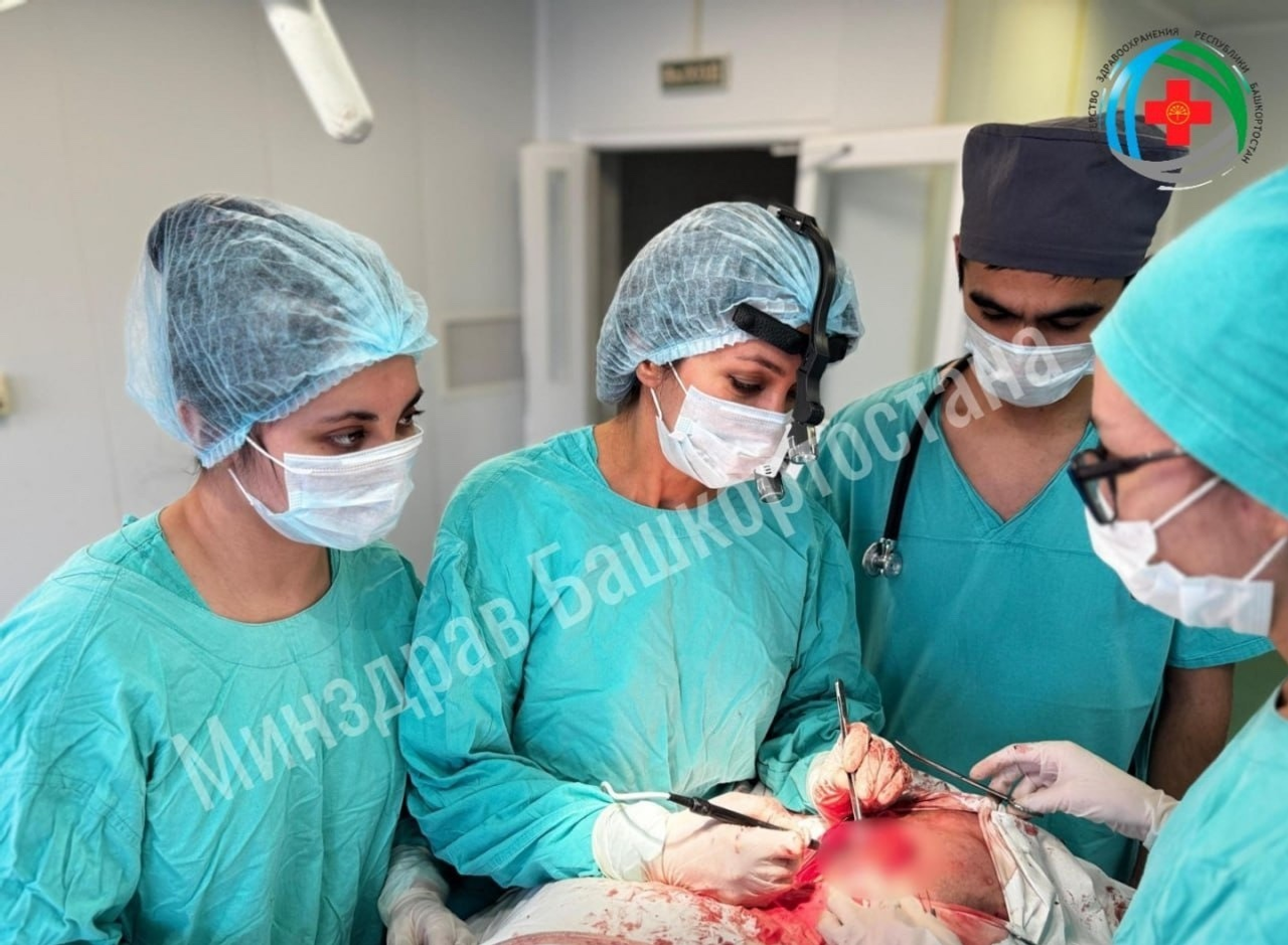 В Башкирии хирурги  достали из уха пациентки наконечник ручки