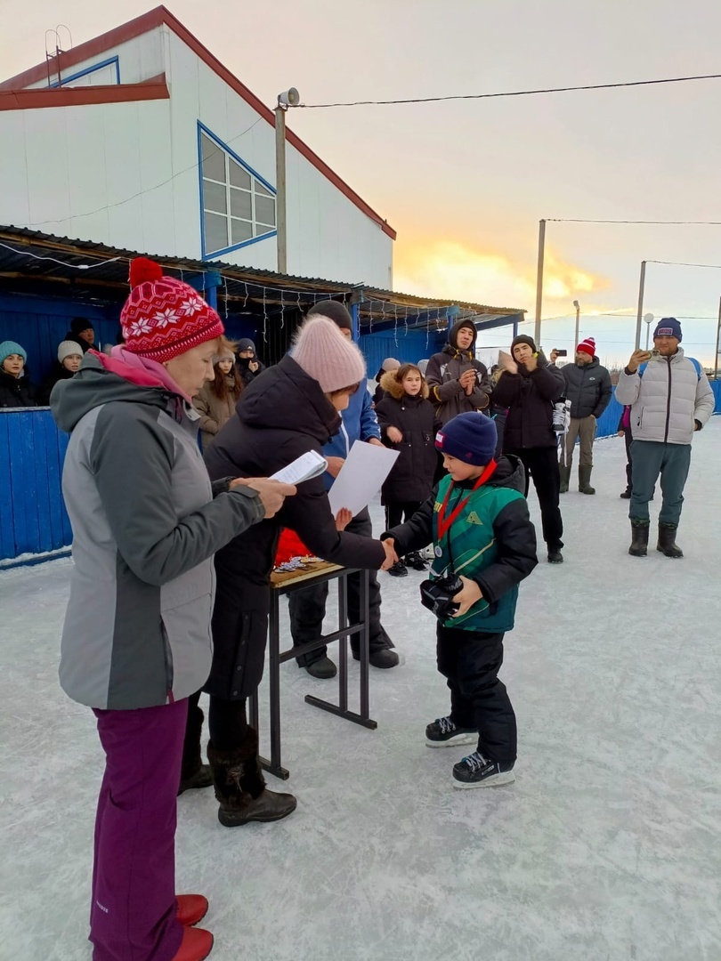 Сверкающий лед манит самых смелых