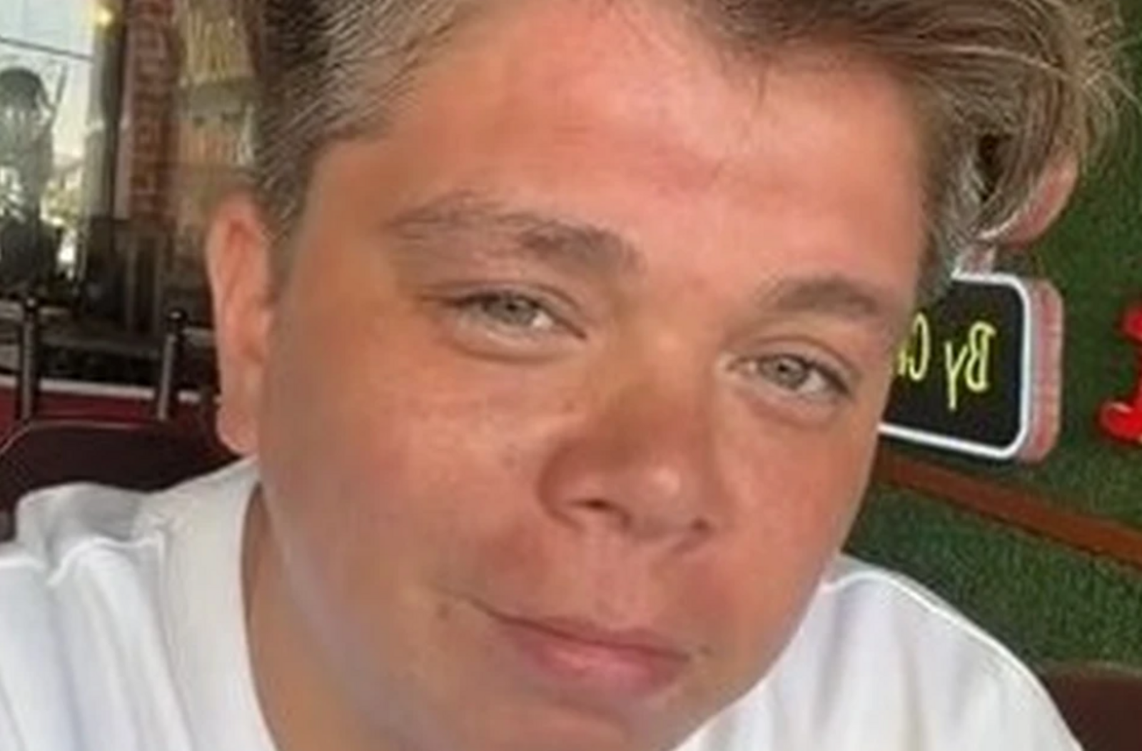 Певец Элвин Грей отдыхает в Таиланде от поклонников