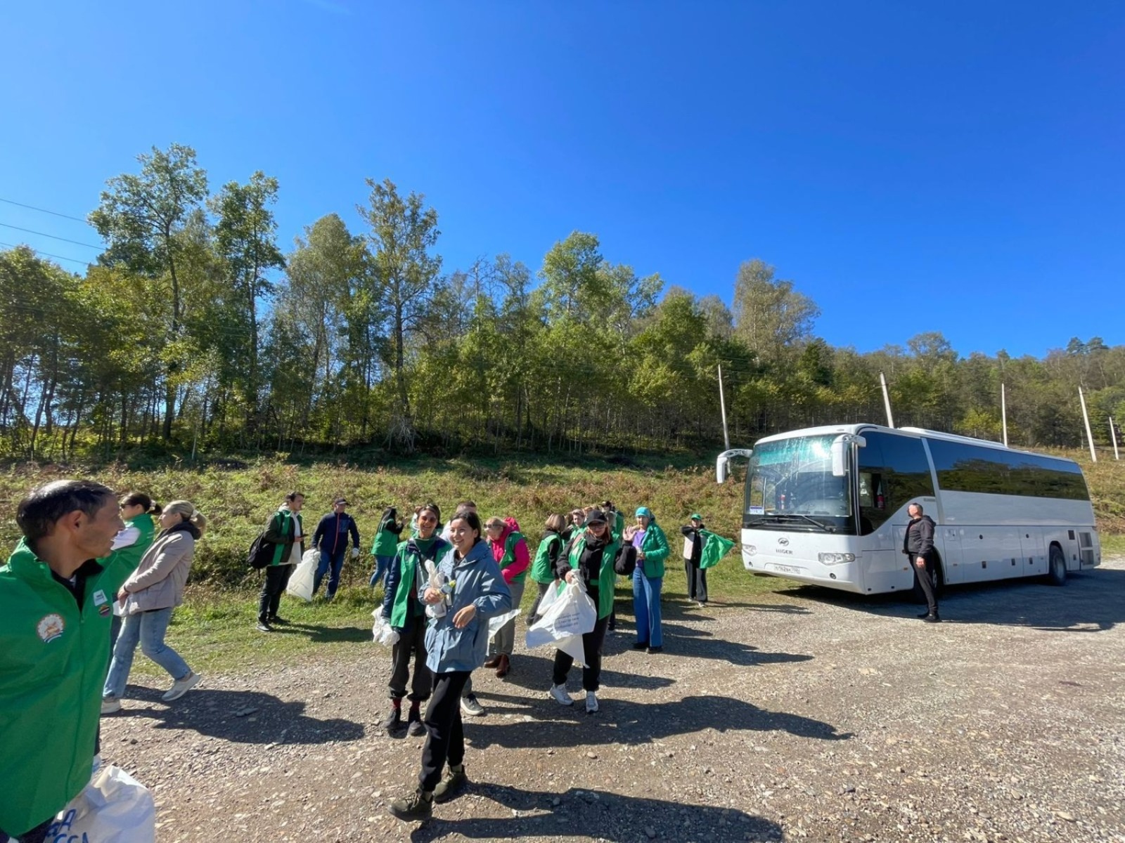 В Башкирии экоактивисты очистили берег реки Агидель