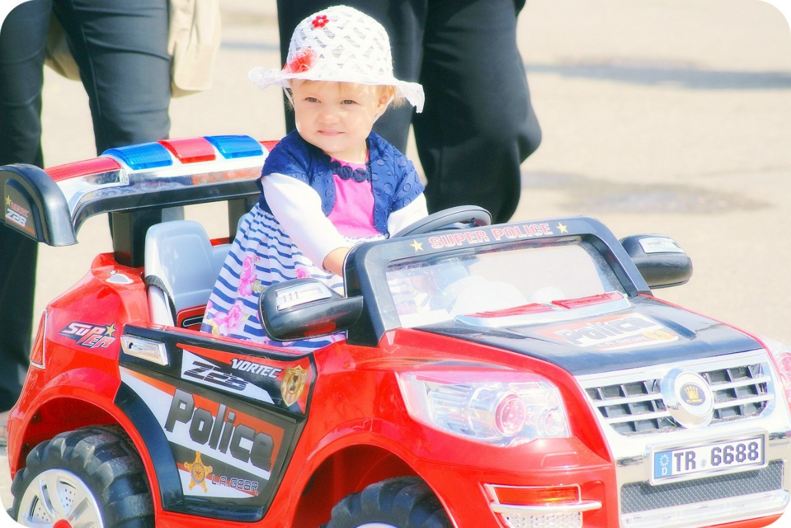 В России могут продлить пособие по уходу за ребенком до трех лет