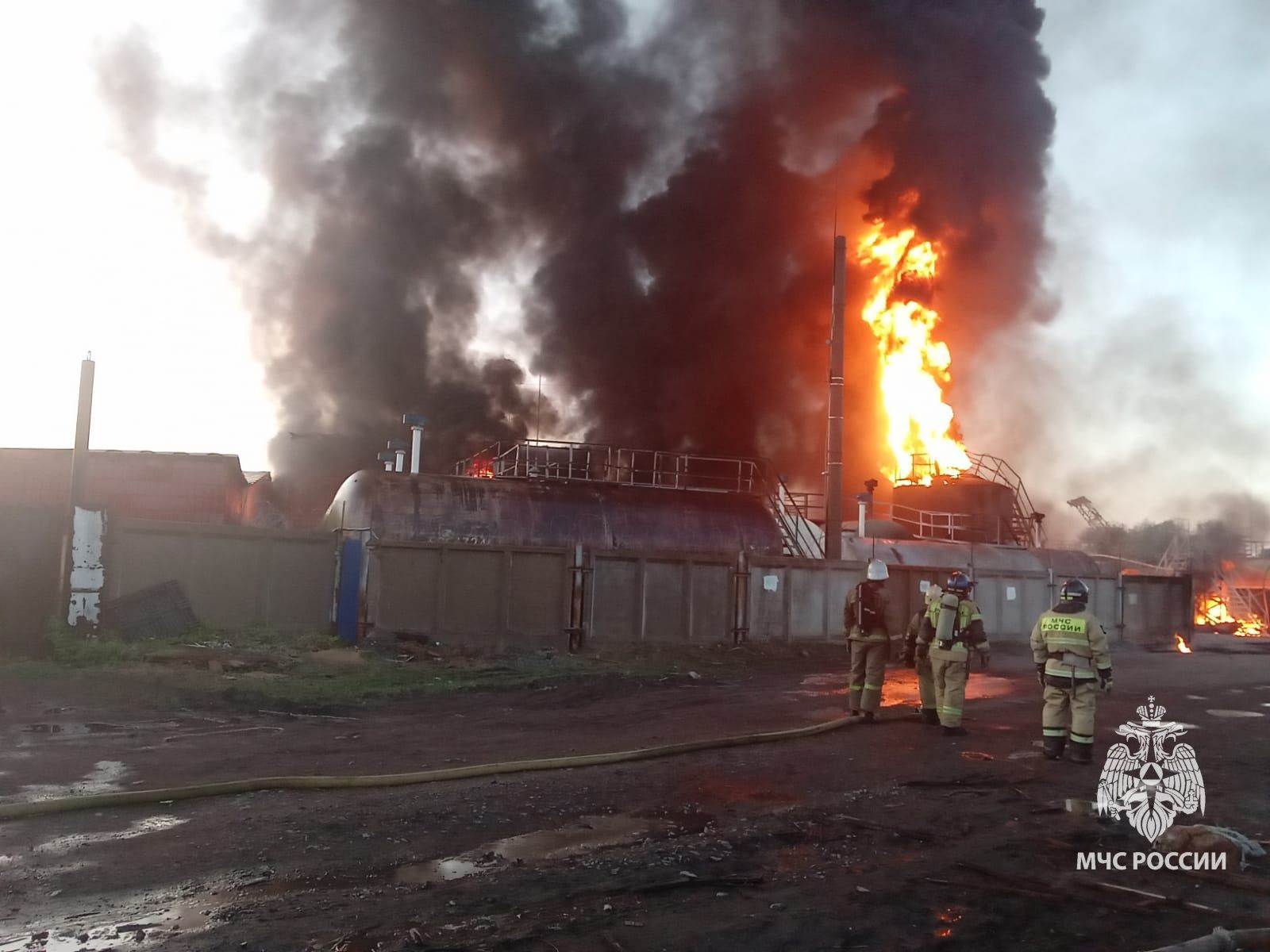 Эксперты рассказали об экологических последствиях пожара на складе ГСМ в микрорайоне Нижегородка в Уфе