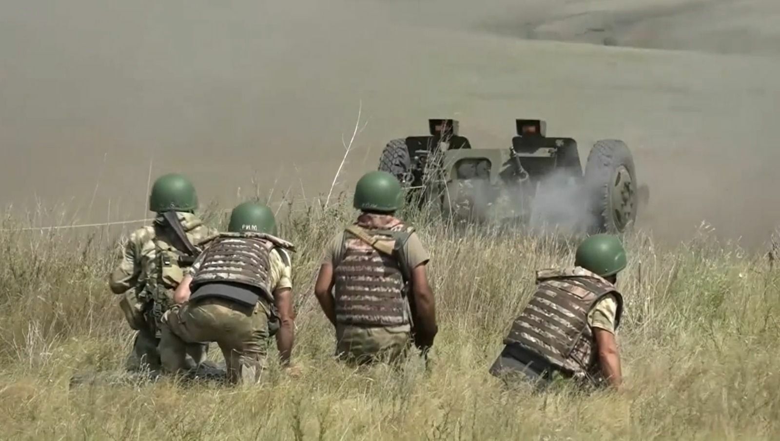 Бойцы из Башкирии проходят артиллерийские стрельбы